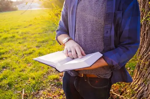 Versets Bibliques sur Dépendances