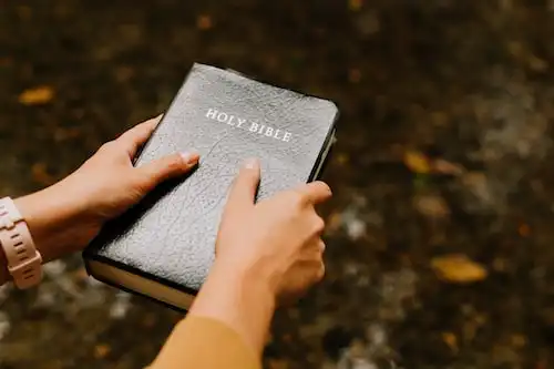 Versets Bibliques sur La présence de Dieu dans nos vies