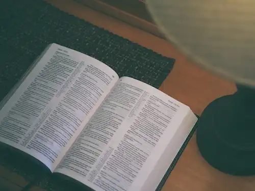 Versets Bibliques sur Réussite aux examens